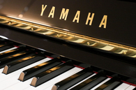 ヤマハ　YAMAHA　UX10Bl中古ピアノ